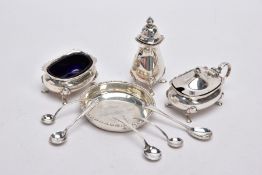 A SELECTION OF SILVER ITEMS, to include a pepperette with a wavy rim raised on four cabriole legs,