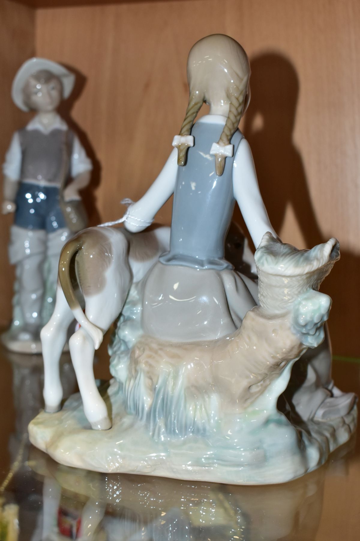 TWO LLADRO FIGURES/GROUP 'GIRL WITH CALF', No 4513, sculptor Fulgencio Garcia 1969, retired 1978, - Image 9 of 12