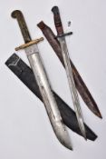 A WWI REMINGTON USA RIFLE BAYONET, with correct markings to blade in a leather scabbard, dated