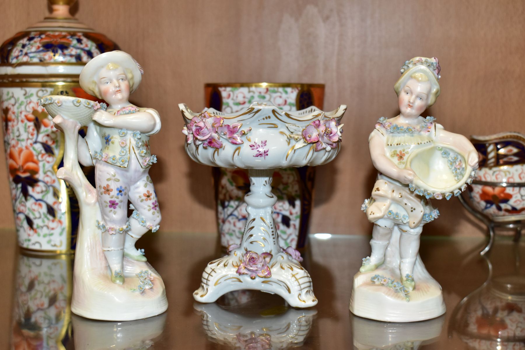 A GROUP OF 19TH CENTURY BRITISH AND CONTINENTAL CERAMICS, including a pair of Davenport Imari - Image 4 of 23