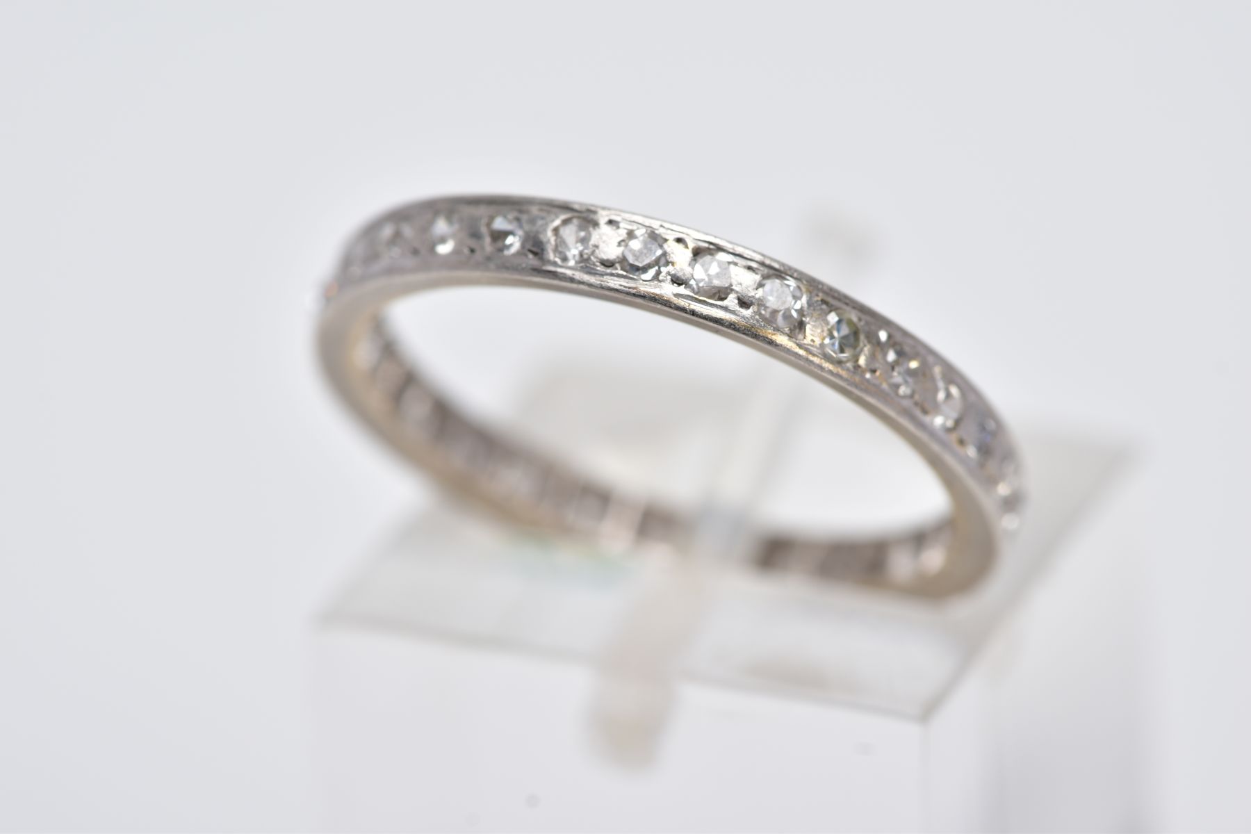 AN EARLY TO MID 20TH CENTURY DIAMOND FULL ETERNITY RING, old eight and Swiss cut diamonds, estimated