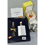 A BOXED NINA RICCI L 'AIR DU TEMPS PERFUME within a Lalique perfume bottle with dove stopper,