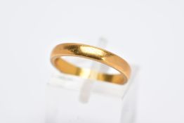 A 22CT GOLD WEDDING BAND, of a plain polished design, approximate width 3.0mm, hallmarked 22ct