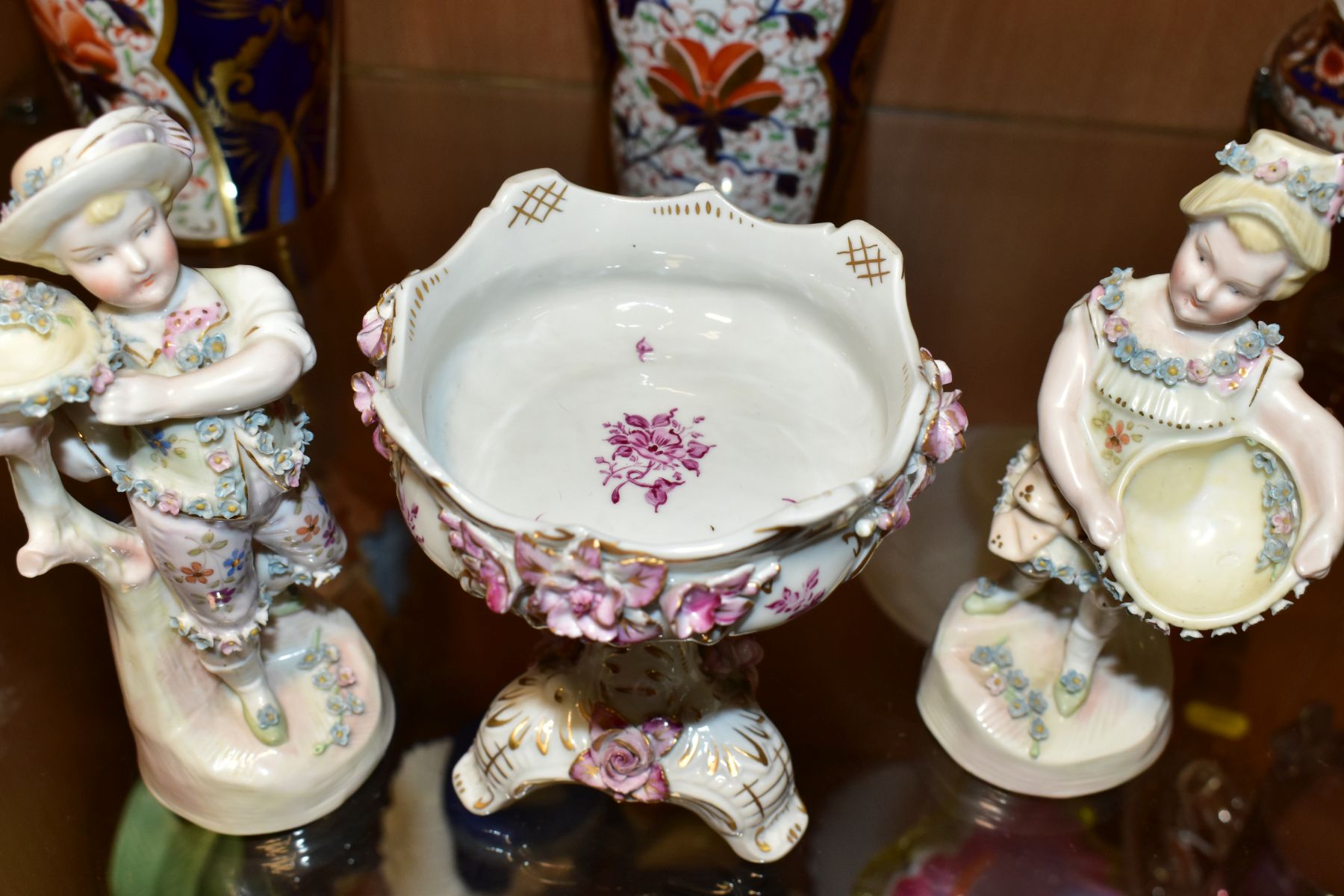 A GROUP OF 19TH CENTURY BRITISH AND CONTINENTAL CERAMICS, including a pair of Davenport Imari - Image 7 of 23