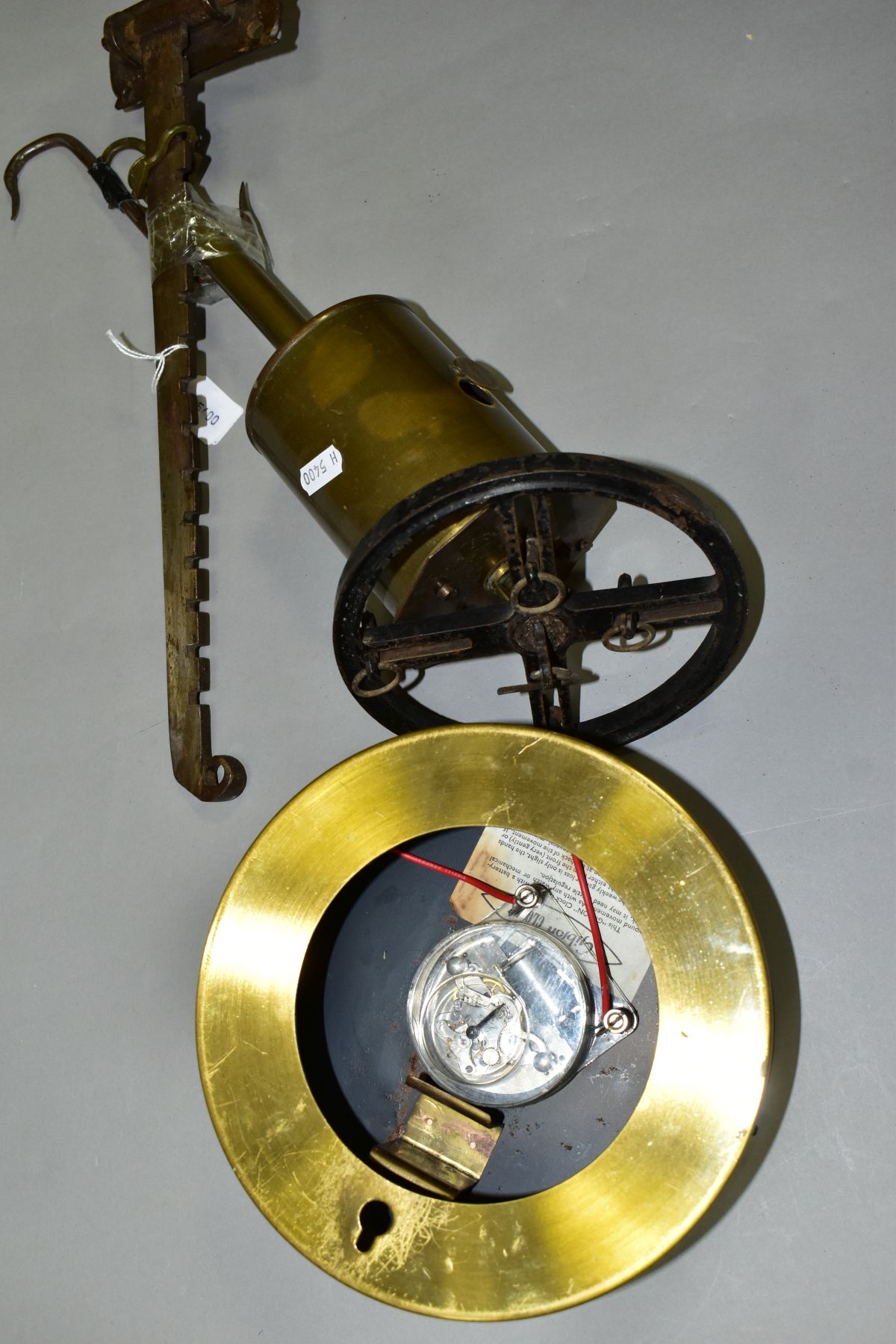 A VICTORIAN BRASS BOTTLE JACK, 'Salters Economical', with bracket, wheel and key, together with a - Image 3 of 7