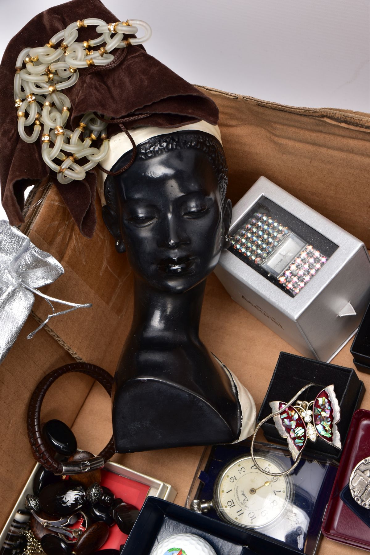 A BOX OF ASSORTED ITEMS, to include various costume jewellery pieces such as yellow and white - Image 3 of 11