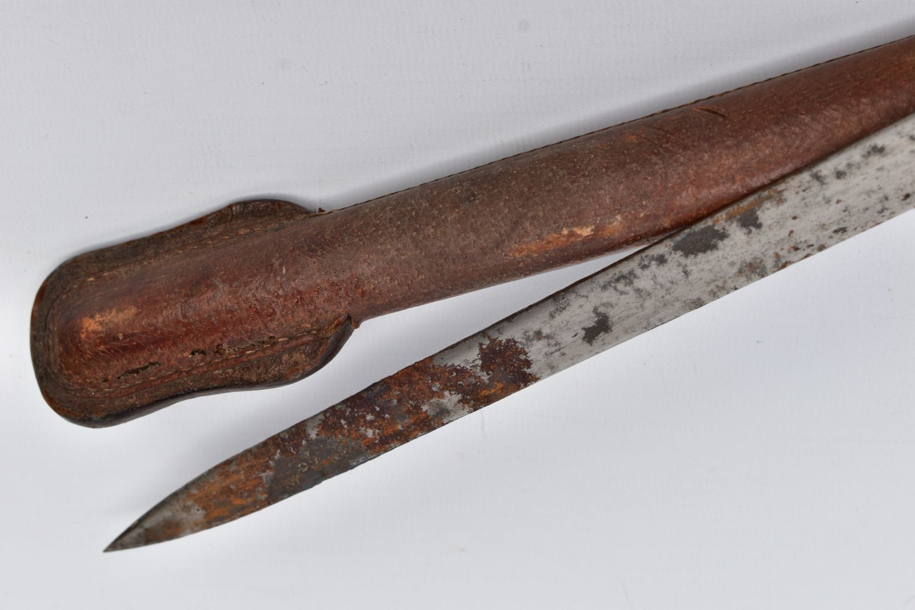 A GEORGE V BRITISH INFANTRY OFFICERS SWORD AND BROWN LEATHER SCABBARD, the blade length is - Image 7 of 17