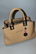 A MICHAEL KORS STYLE HANDBAG, dusty pink exterior, shoulder strap detached inside bag