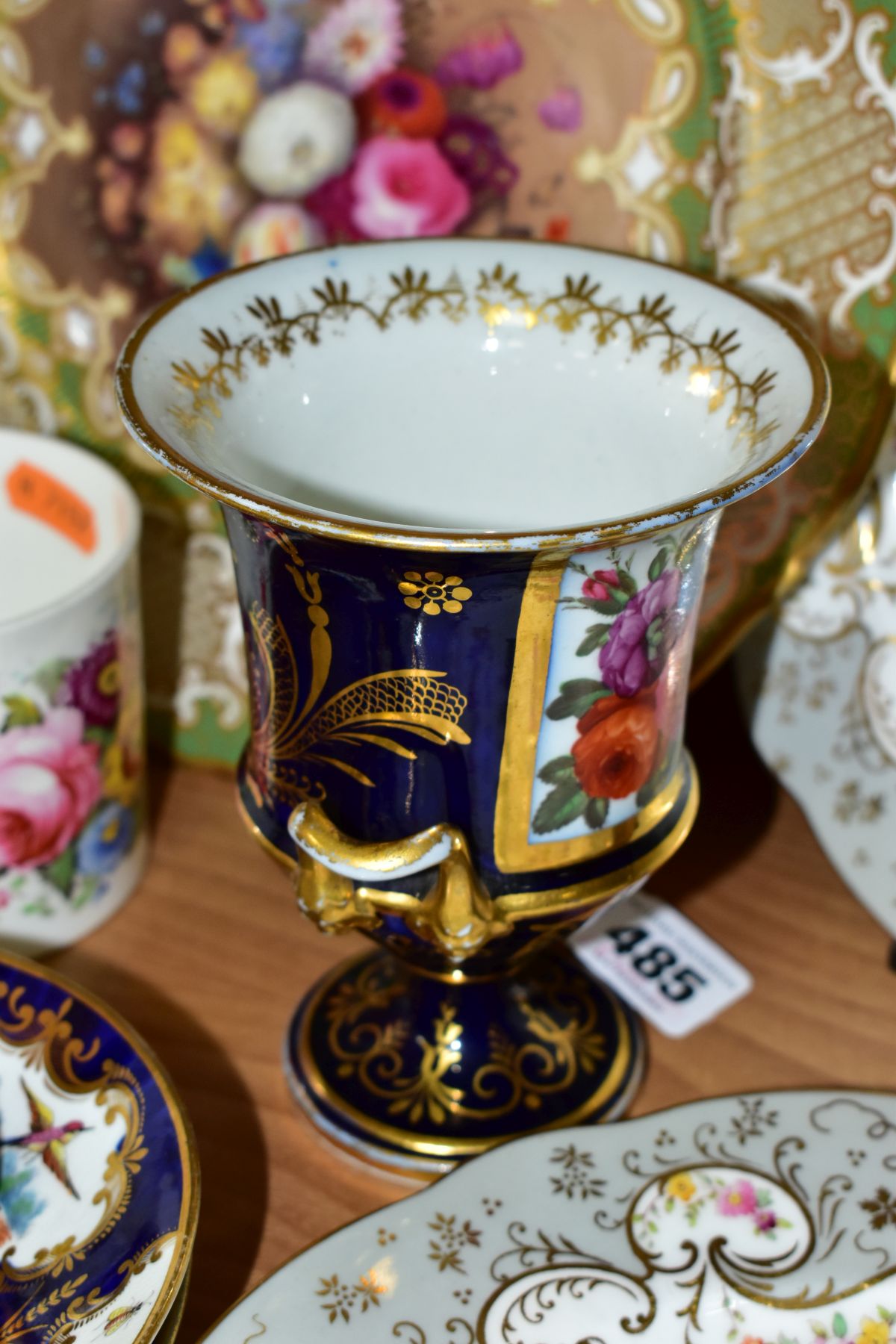 TEN PIECES OF 19TH CENTURY AND EDWARDIAN ENGLISH PORCELAIN, comprising a pair of Coalport dessert - Image 16 of 18