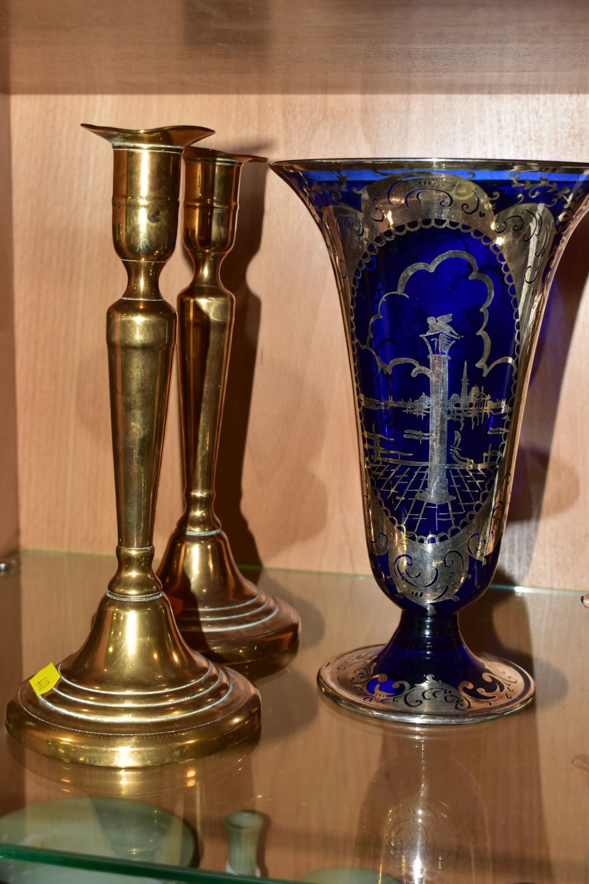 A SMALL GROUP OF CERAMICS, GLASS AND A PAIR OF LATE GEORGIAN BRASS CANDLESTICKS, comprising a pair - Image 12 of 15