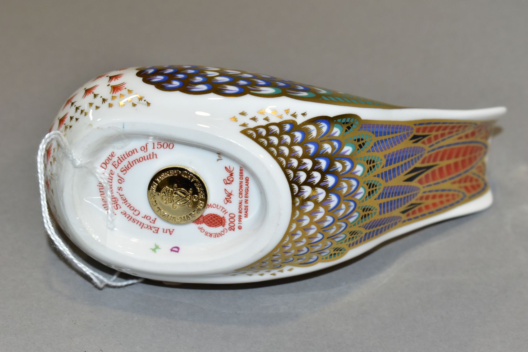 A BOXED LIMITED EDITION ROYAL CROWN DERBY PAPERWEIGHT 'Millennium Dove' No 602/1500 with certificate - Image 7 of 7