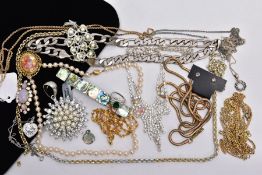 A BAG OF ASSORTED COSTUME JEWELLERY, to include a 9ct gold rope twist chain fitted with a spring