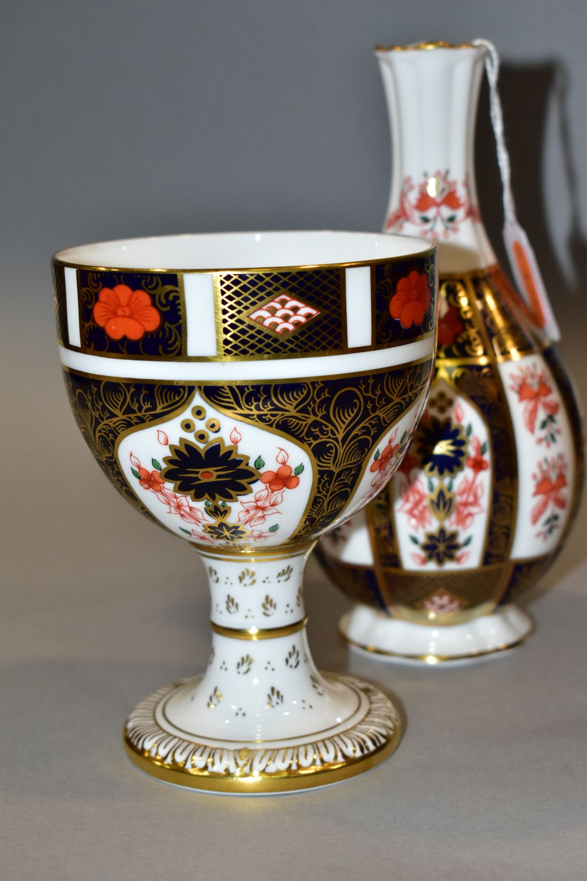 TWO ROYAL CROWN DERBY IMARI ITEMS, comprising 'Old Imari 1128' Orchid vase, printed factory mark and - Image 5 of 8