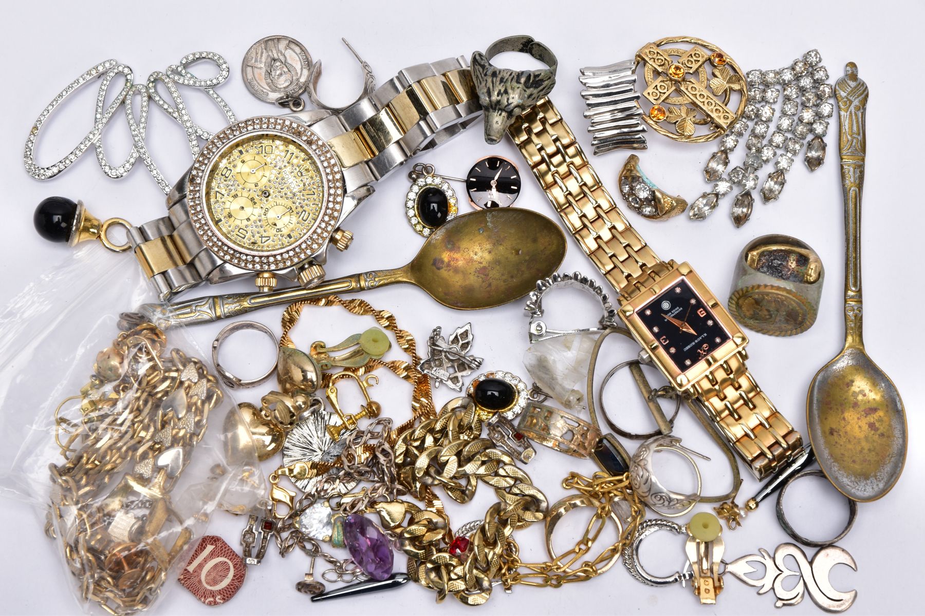 A BAG OF ASSORTED ITEMS, to include various pieces of costume jewellery such as white metal rings,