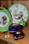 FIVE PIECES OF EARLY 20TH CENTURY COALPORT PORCELAIN, comprising a heart shaped trinket box and