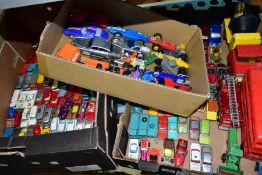 A QUANTITY OF UNBOXED AND ASSORTED PLAYWORN DIECAST AND PLASTIC VEHICLES, to include Spot-On