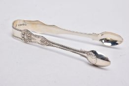 A PAIR OF VICTORIAN SUGAR TONGS, of a Kings pattern design, shell detail to the outside of the bowl,