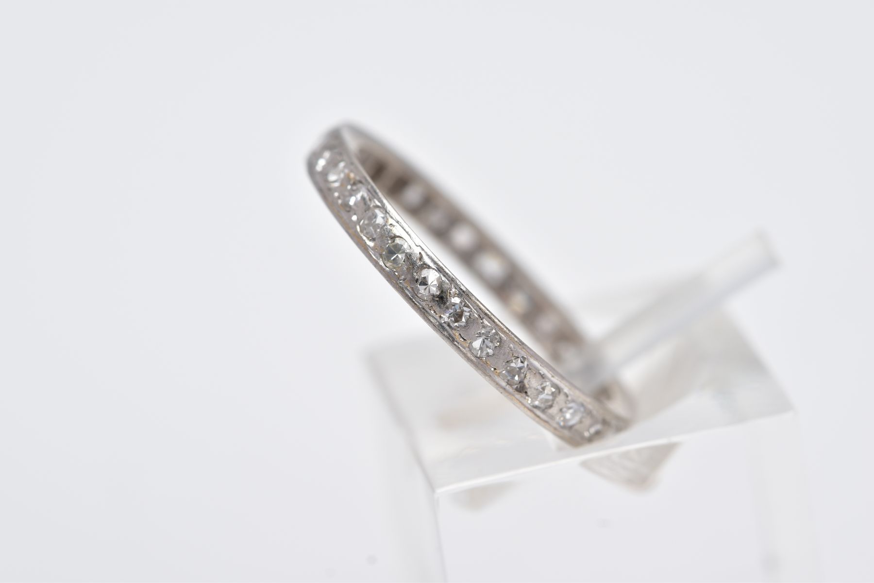 AN EARLY TO MID 20TH CENTURY DIAMOND FULL ETERNITY RING, old eight and Swiss cut diamonds, estimated - Image 2 of 5