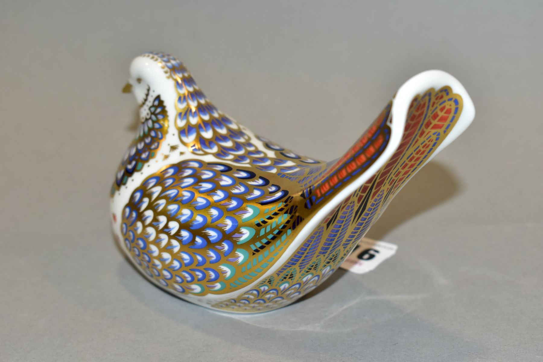 A BOXED LIMITED EDITION ROYAL CROWN DERBY PAPERWEIGHT 'Millennium Dove' No 602/1500 with certificate - Image 5 of 7