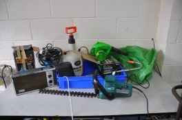 A TRAY CONTAINING GARDEN RELATED ITEMS including a Clarke Hippo Submersible pump (PAT fail due to