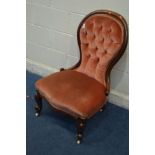 A VICTORIAN MAHOGANY SPOONBACK CHAIR