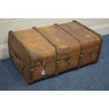 A VINTAGE TRAVELING TRUNK