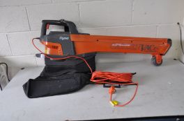 A FLYMO GV750S GARDEN VAC (PAT pass and working)