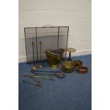 A QUANTITY OF BRASS AND COPPER WARE, to include a brass trivet on a tripod cast iron base, pair of