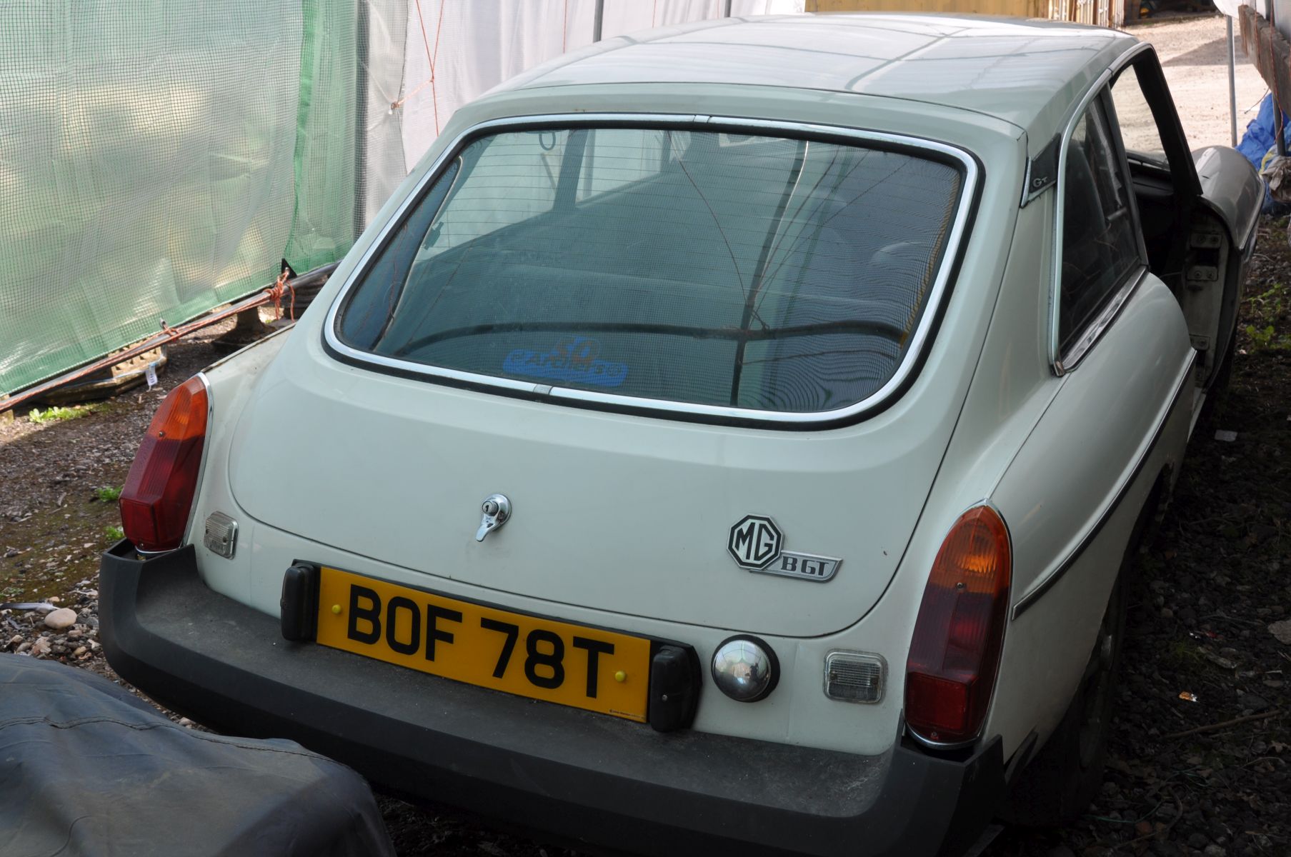 A MG BGT VINTAGE SPORTS CAR FOR RESTORATION first Registered 01/11/78 under No BOF 78T, - Image 6 of 25