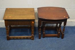 AN OLD CHARM OAK NEST OF TWO TABLES, width 57cm x depth 44cm x height 45cm and an oak lamp table