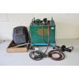 AN VINTAGE OXFORD RT110B ELECTRIC ARC WELDING PLANT, 240volt, with stick holder and earth clamp,