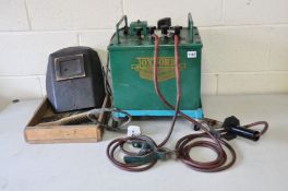 AN VINTAGE OXFORD RT110B ELECTRIC ARC WELDING PLANT, 240volt, with stick holder and earth clamp,