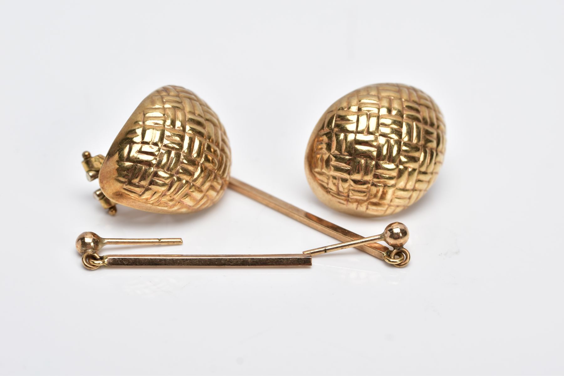 A PAIR OF 9CT GOLD EARRINGS AND ANOTHER PAIR, the first pair each of an oval half hoop, hollow form, - Image 3 of 3