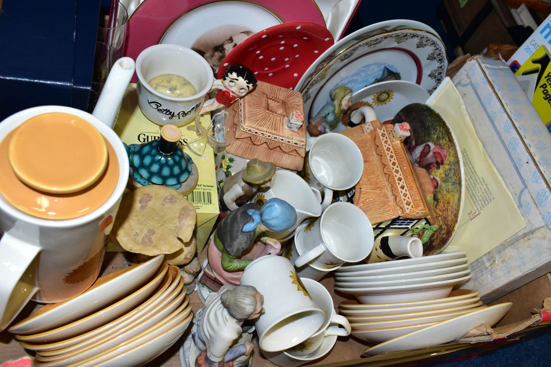 A MODERN WICKER PICNIC BASKET, containing four place settings with two extra wine glasses, - Image 8 of 8