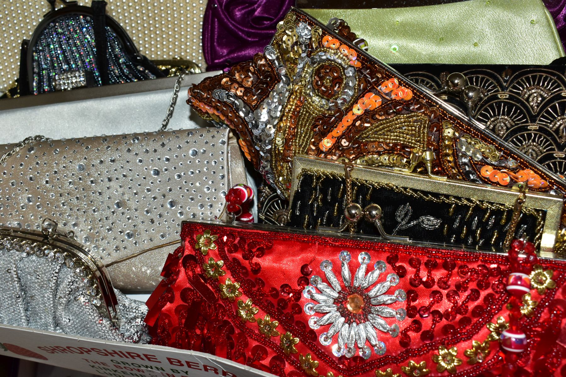 SEVENTEEN VARIOUS BEADED/EMBROIDERED HANDBAGS/PURSES, ETC - Image 2 of 2