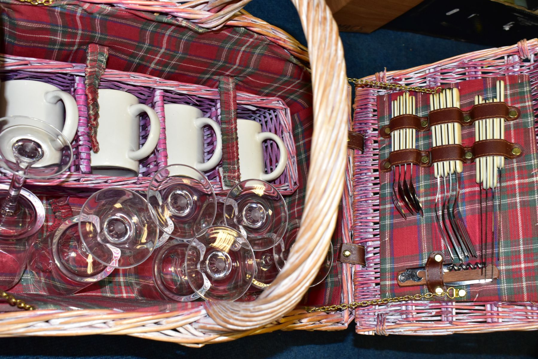 A MODERN WICKER PICNIC BASKET, containing four place settings with two extra wine glasses, - Image 4 of 8