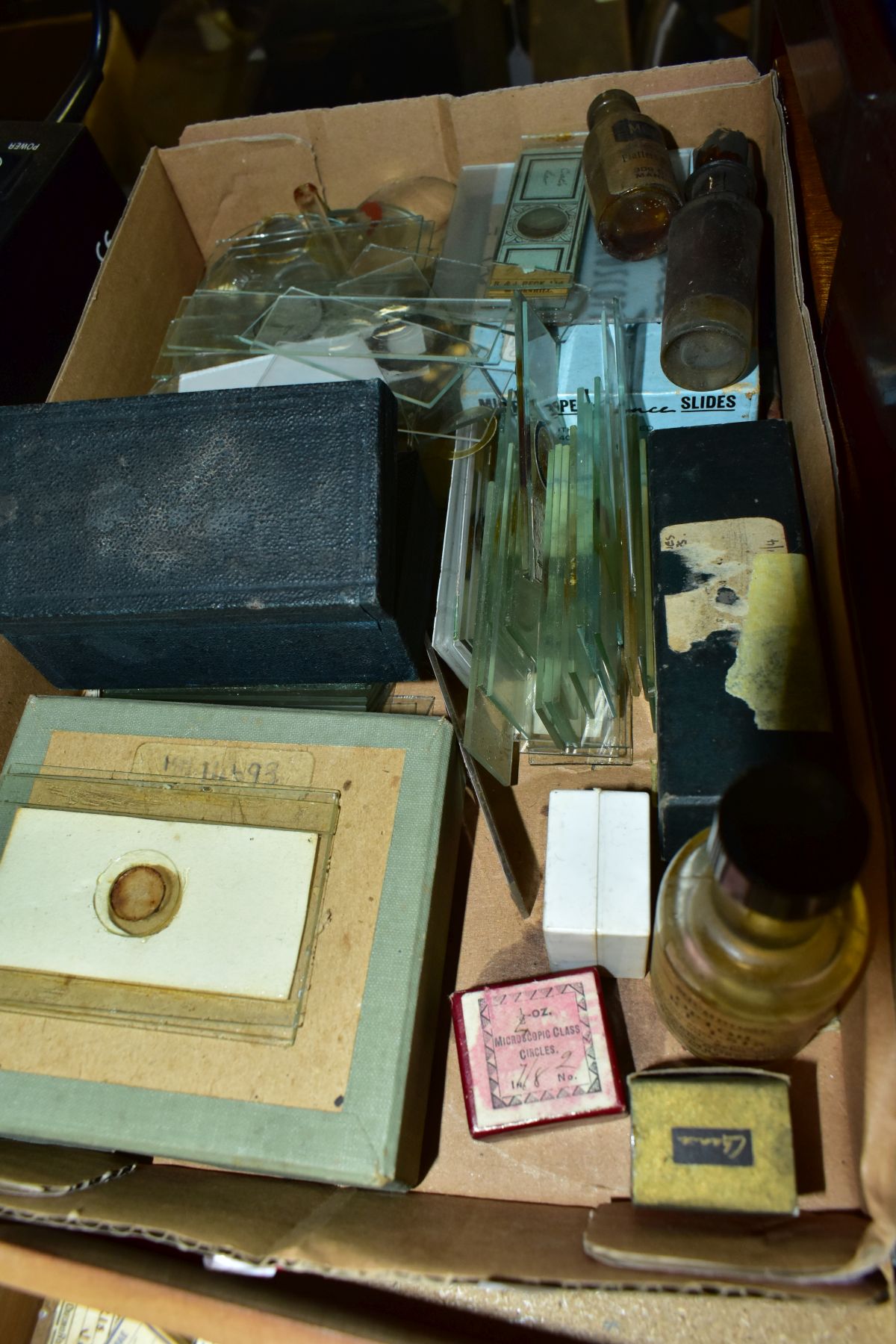 A LARGE QUANTITY OF ASSORTED MICROSCOPE SLIDES, Victorian and later, many named, biology, insects, - Image 5 of 7