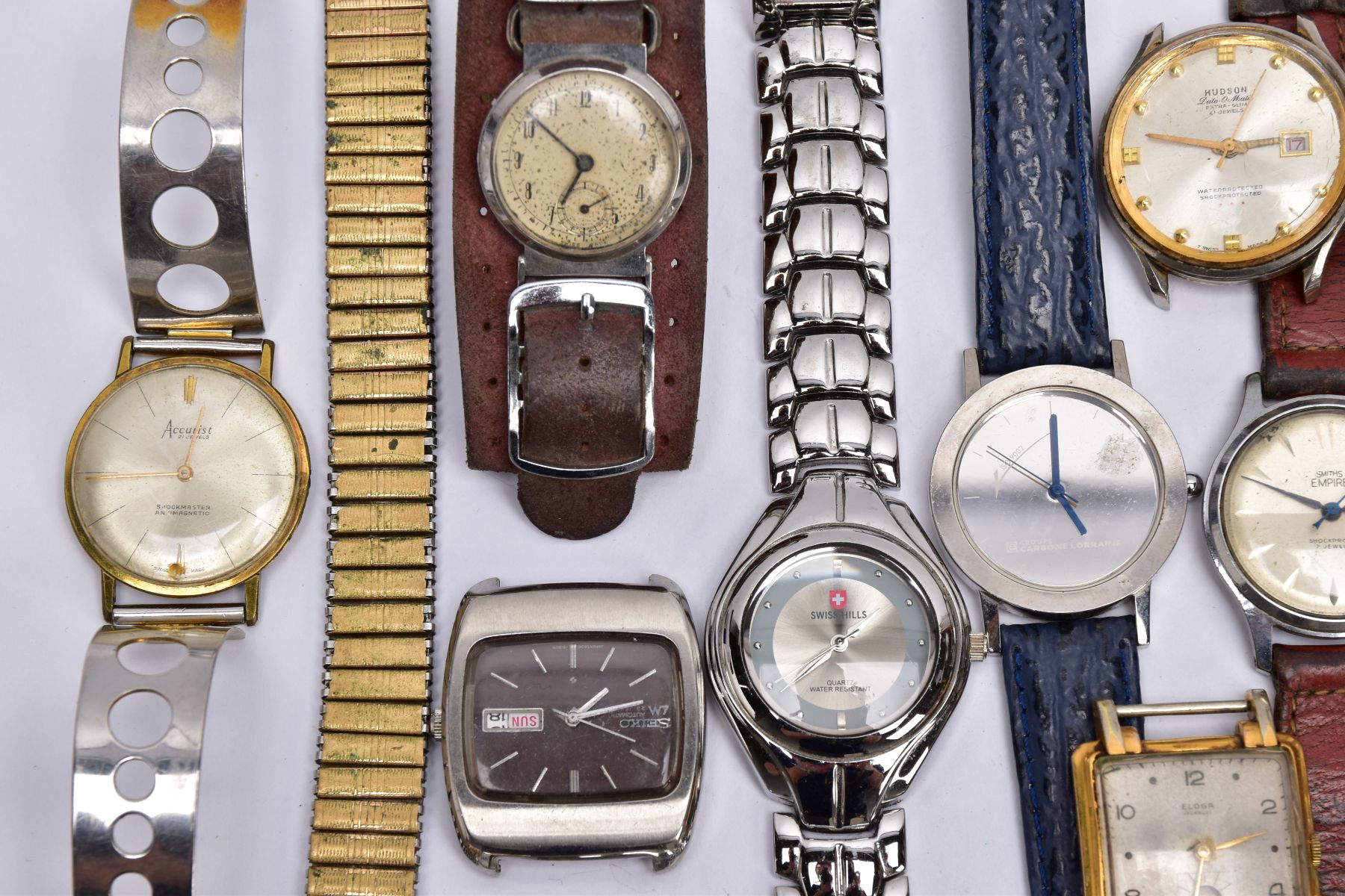 A BOX OF ASSORTED WRISTWATCHES, to include watches such as a 'Ventura' with a round gold tone dial - Image 2 of 5