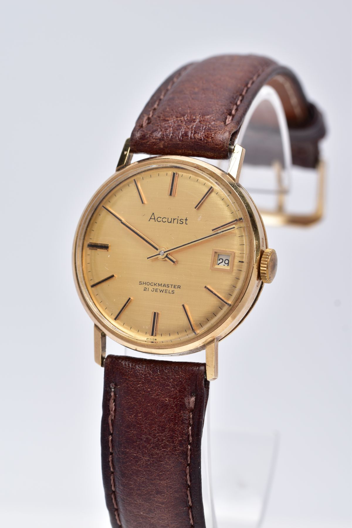 A 9CT GOLD GENTS 'ACCURIST' WRISTWATCH, hand wound movement, round gold dial signed 'Accurist, shock - Image 3 of 7