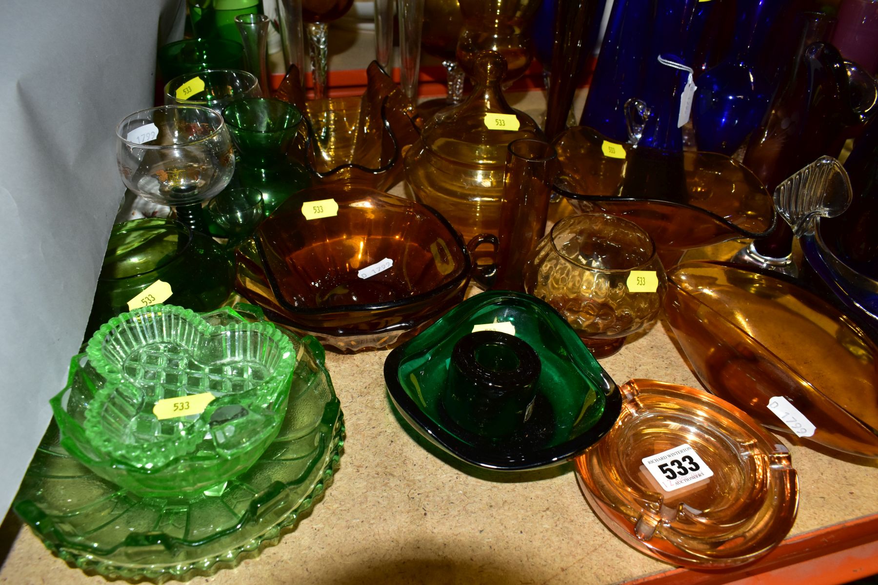 A QUANTITY OF COLOURED GLASS, to include controlled bubble bud vases, Chance handkerchief vase, - Image 3 of 10