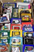 A QUANTITY OF ASSORTED BOXED DIECAST MODELS OF AUSTIN AND MORRIS MINI CARS, majority are assorted