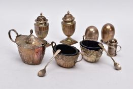 A QUANTITY OF SILVER ITEMS, to include a pair of late Victorian silver pepperettes, each in the form