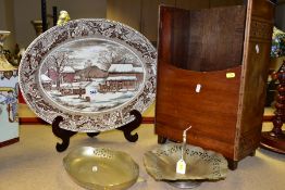 A JOHNSON BROTHERS 'HISTORIC AMERICA- HOME FOR THANKSGIVING', OVAL MEAT PLATTER, transfer printed