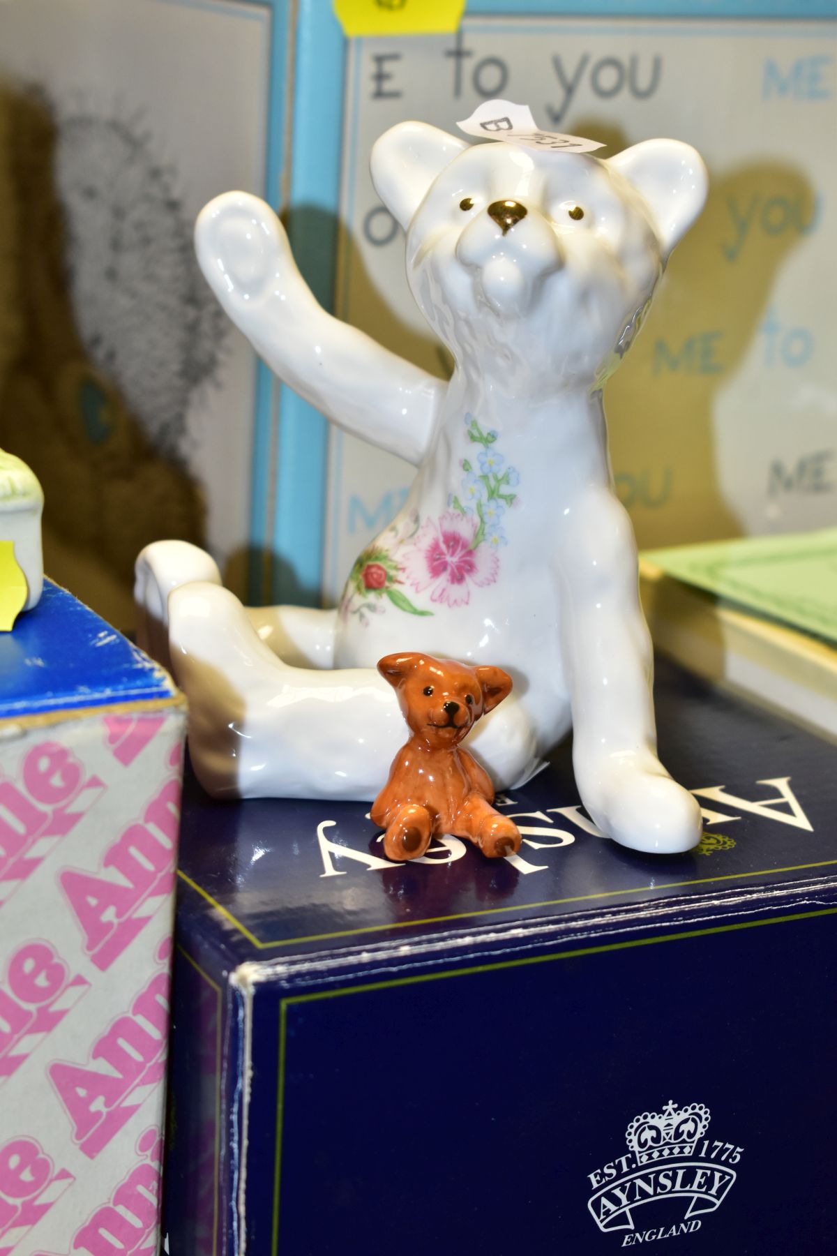 COLLECTABLE ITEMS comprising Wade 'Big Bad Wolf', Applause 'Annie', Aynsley 'Wild Tudor', Teddy with - Image 12 of 15