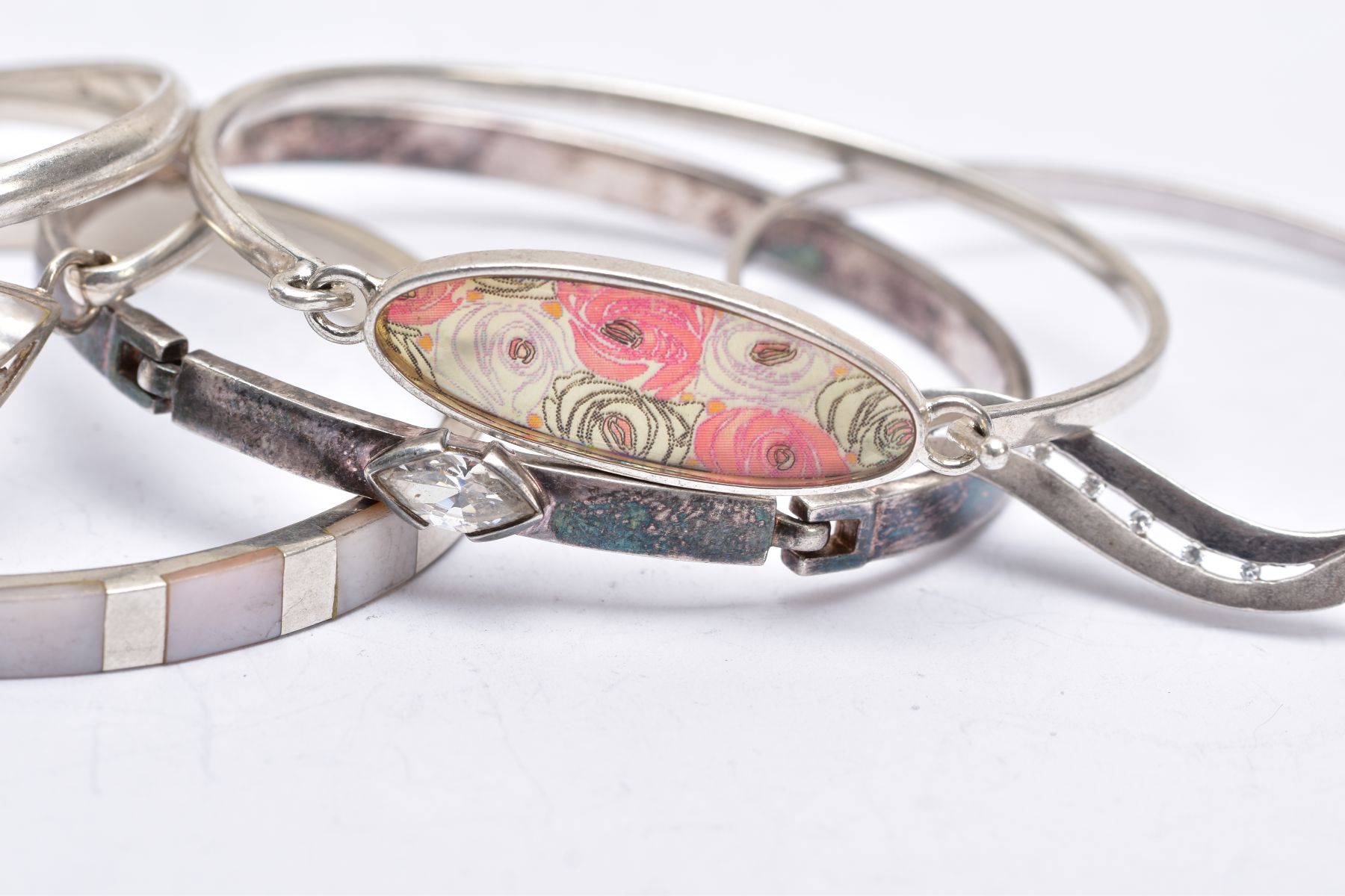 A BAG OF ASSORTED SILVER AND WHITE METAL BANGLES, to include three silver bangles such as a mother - Image 4 of 4