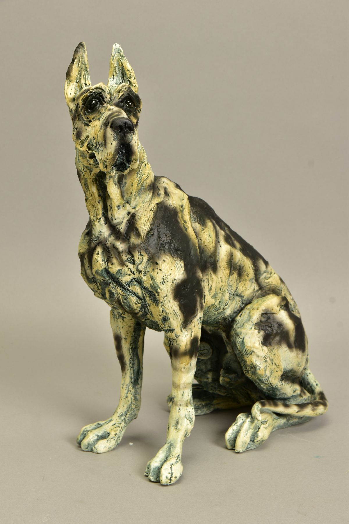 APRIL SHEPHERD (BRITISH CONTEMPORARY) 'ON GUARD' a limited edition sculpture of a Great Dane 62/295, - Bild 2 aus 6