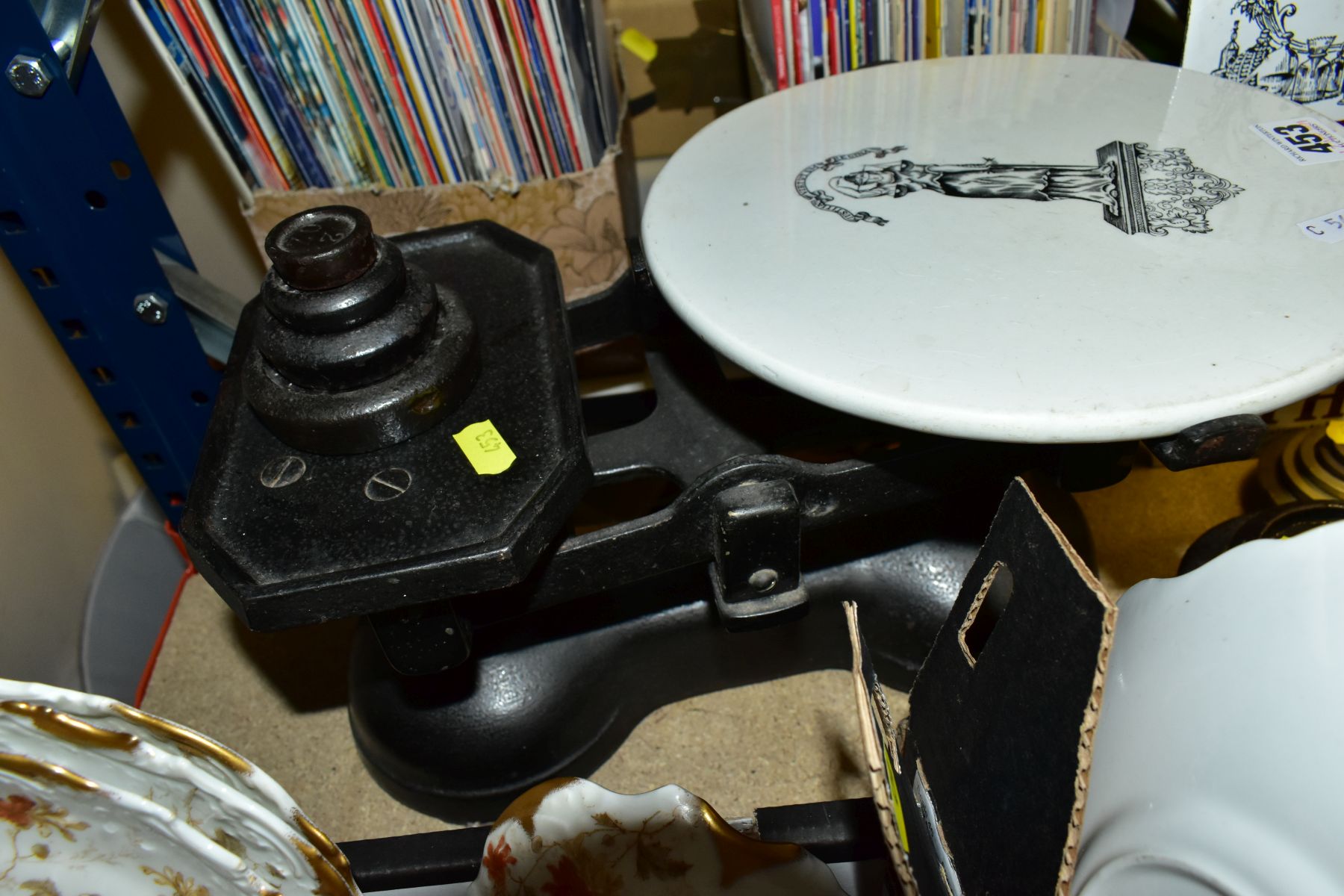 A SET OF TABLE TOP BALANCE SCALES, no makers marking, black painted cast iron base with circular - Image 5 of 10