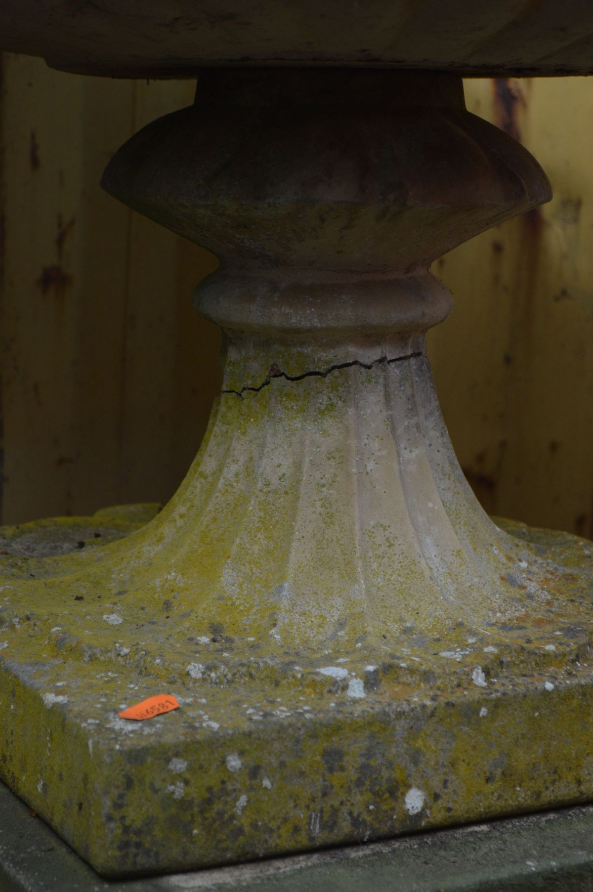 A LARGE WEATHERED RECONSTITUTED STONE CAMPANA GARDEN URN, on a separate square plinth base, diameter - Image 3 of 3