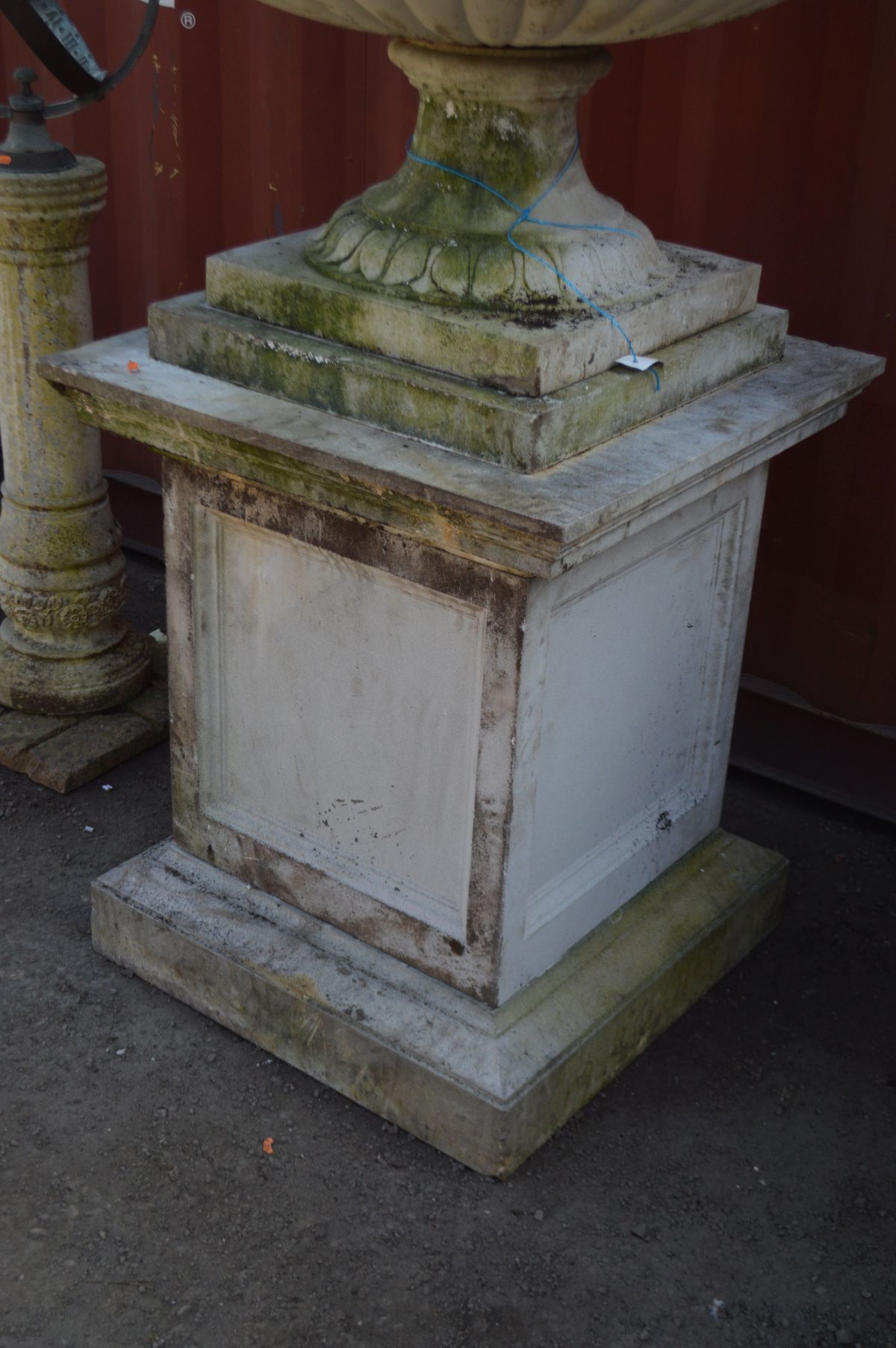 A LARGE RECONSTITUTED STONE CAMPANA GARDEN URN, on a separate square plinth base, diameter 89cm x - Image 4 of 4