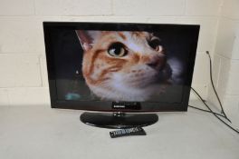 A SAMSUNG LE32C450E1 32ins TV with remote (PAT pass and working)